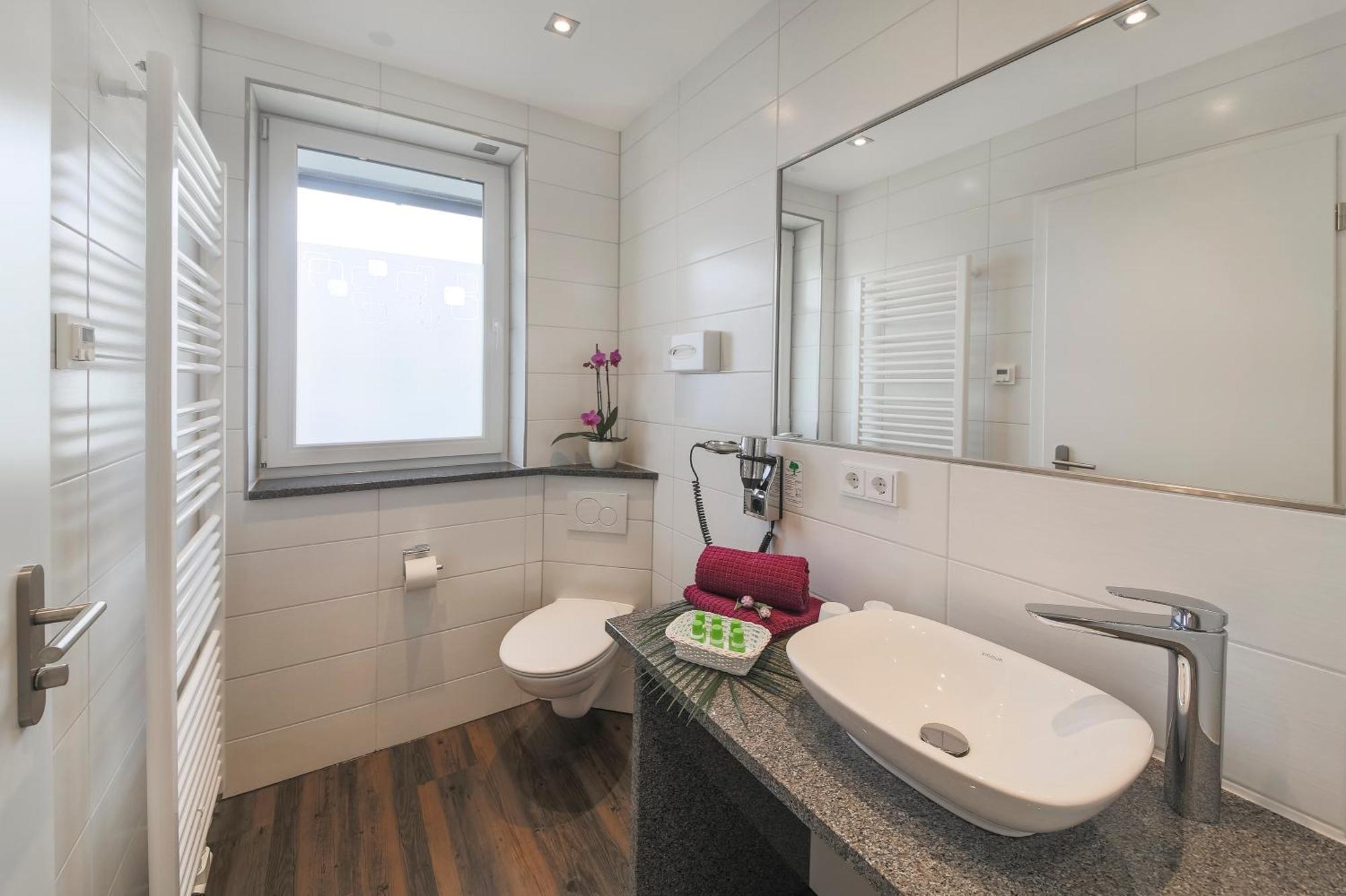 Hotel Gaestehaus Stock Zimmer Kraeuterstueble Friedrichshafen Ngoại thất bức ảnh